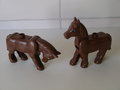 Groot-donkerbruin-paard-met-beweegbare-kop